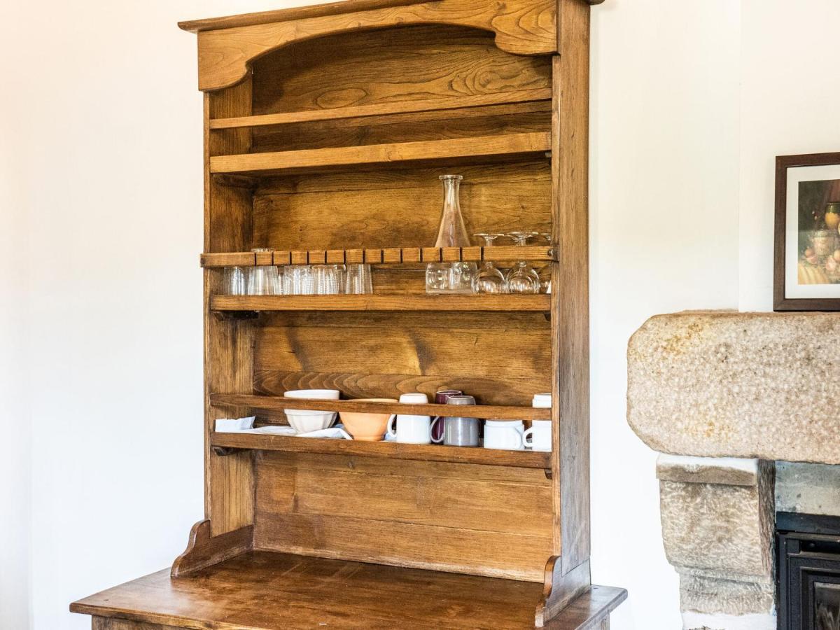 Classy Holiday Home In Les Vans With Pool Chambonas エクステリア 写真